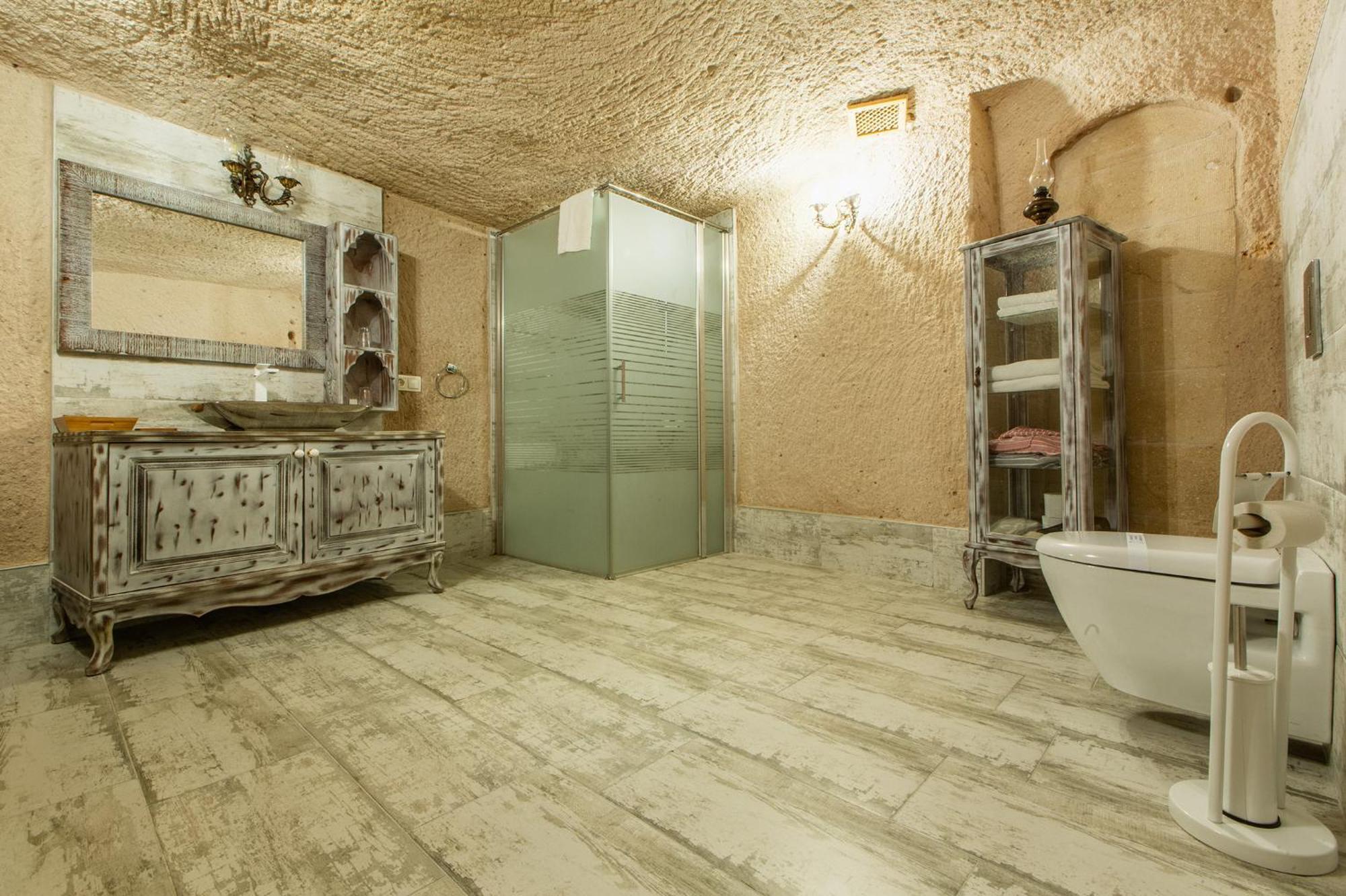 Karlik Cave Suite Cappadocia Uçhisar Eksteriør billede
