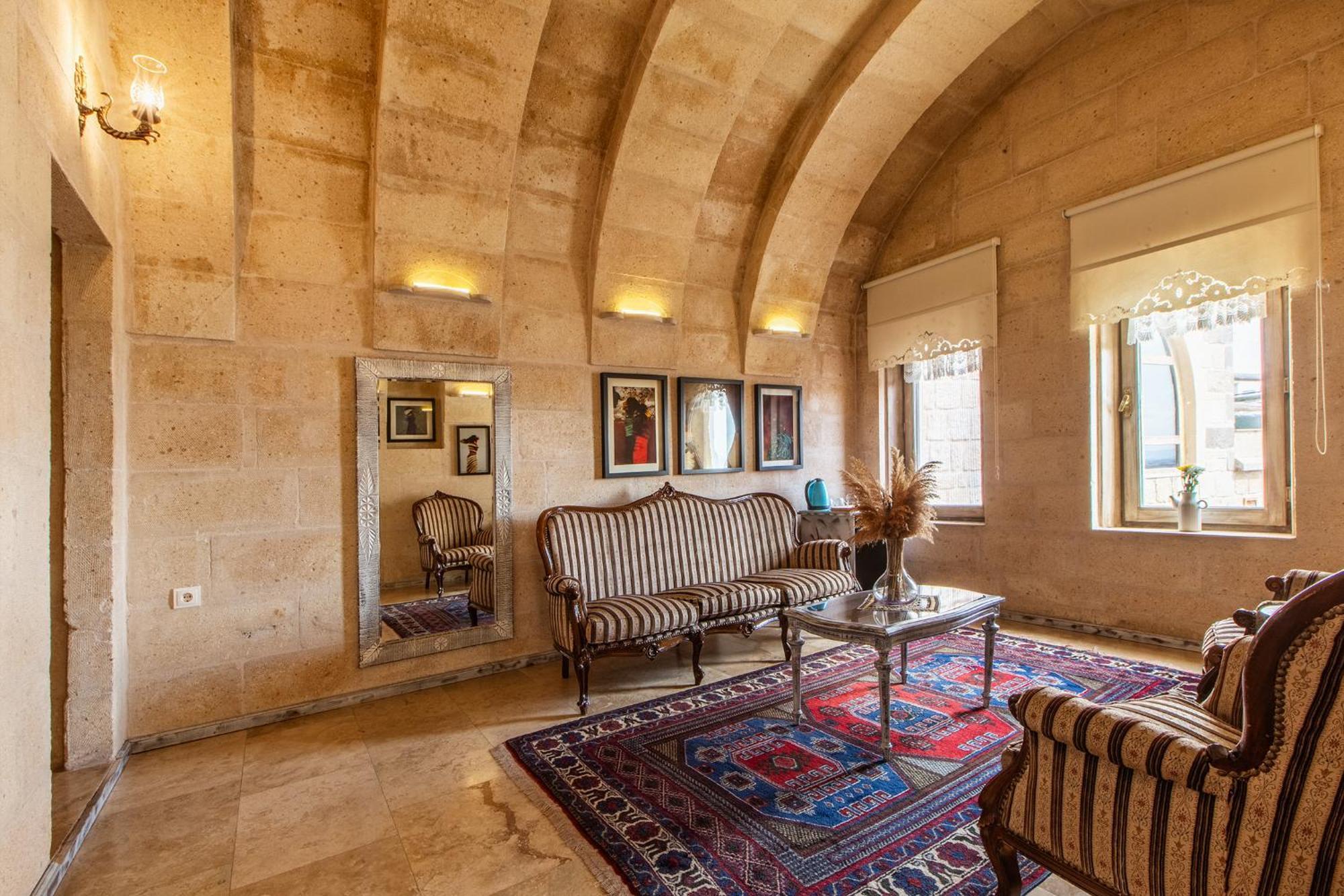 Karlik Cave Suite Cappadocia Uçhisar Eksteriør billede