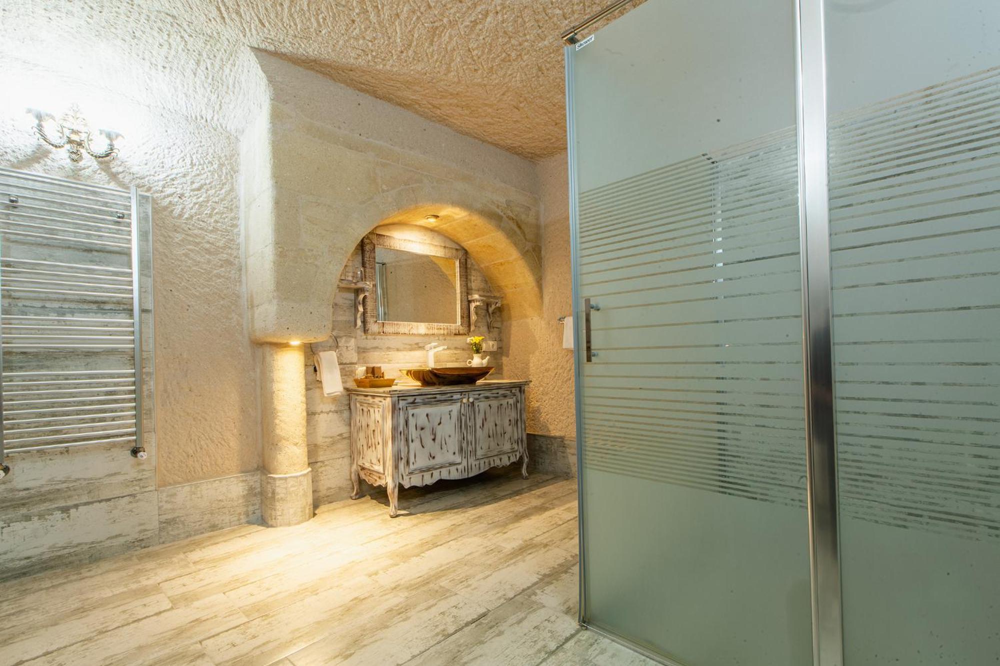 Karlik Cave Suite Cappadocia Uçhisar Eksteriør billede