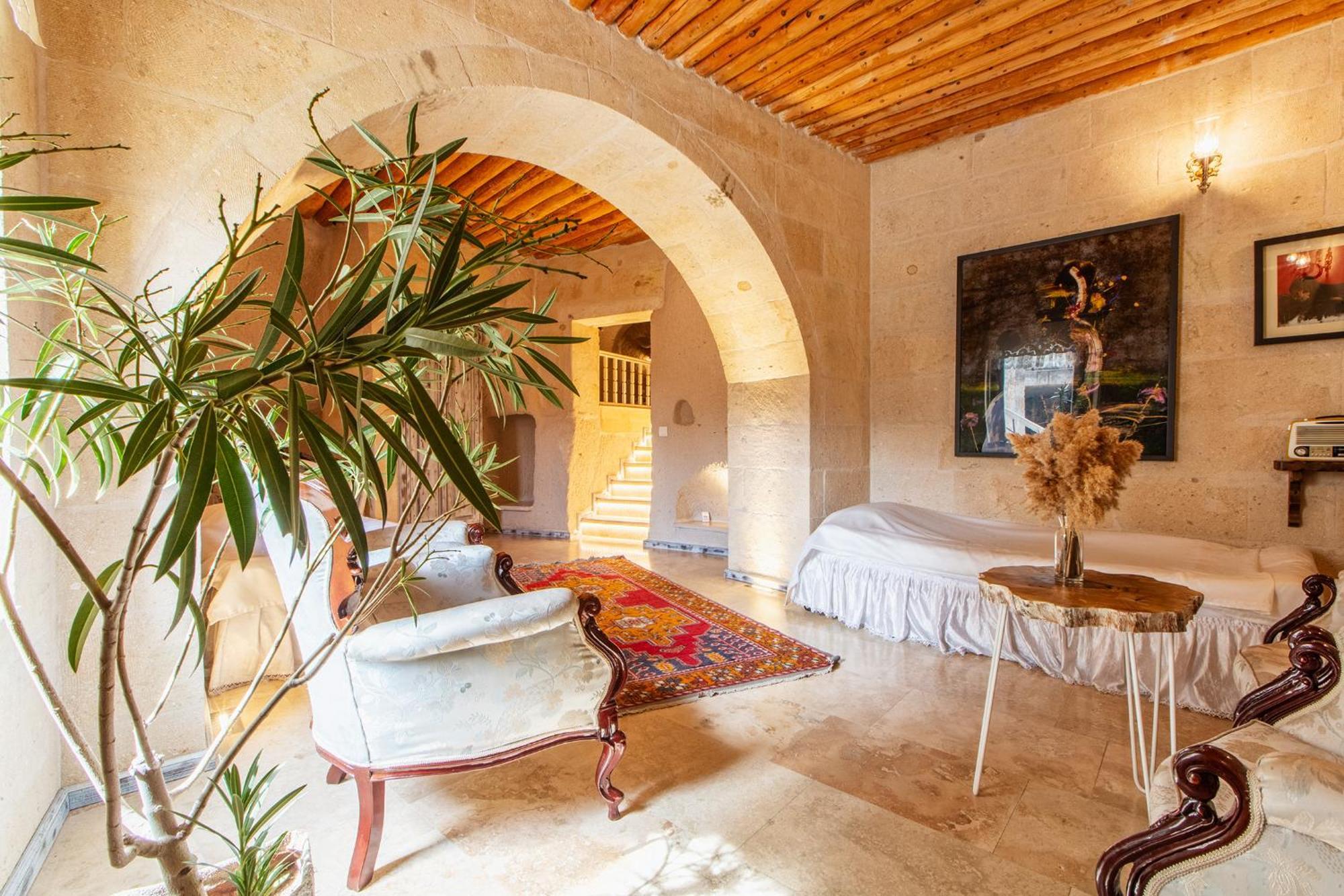 Karlik Cave Suite Cappadocia Uçhisar Eksteriør billede