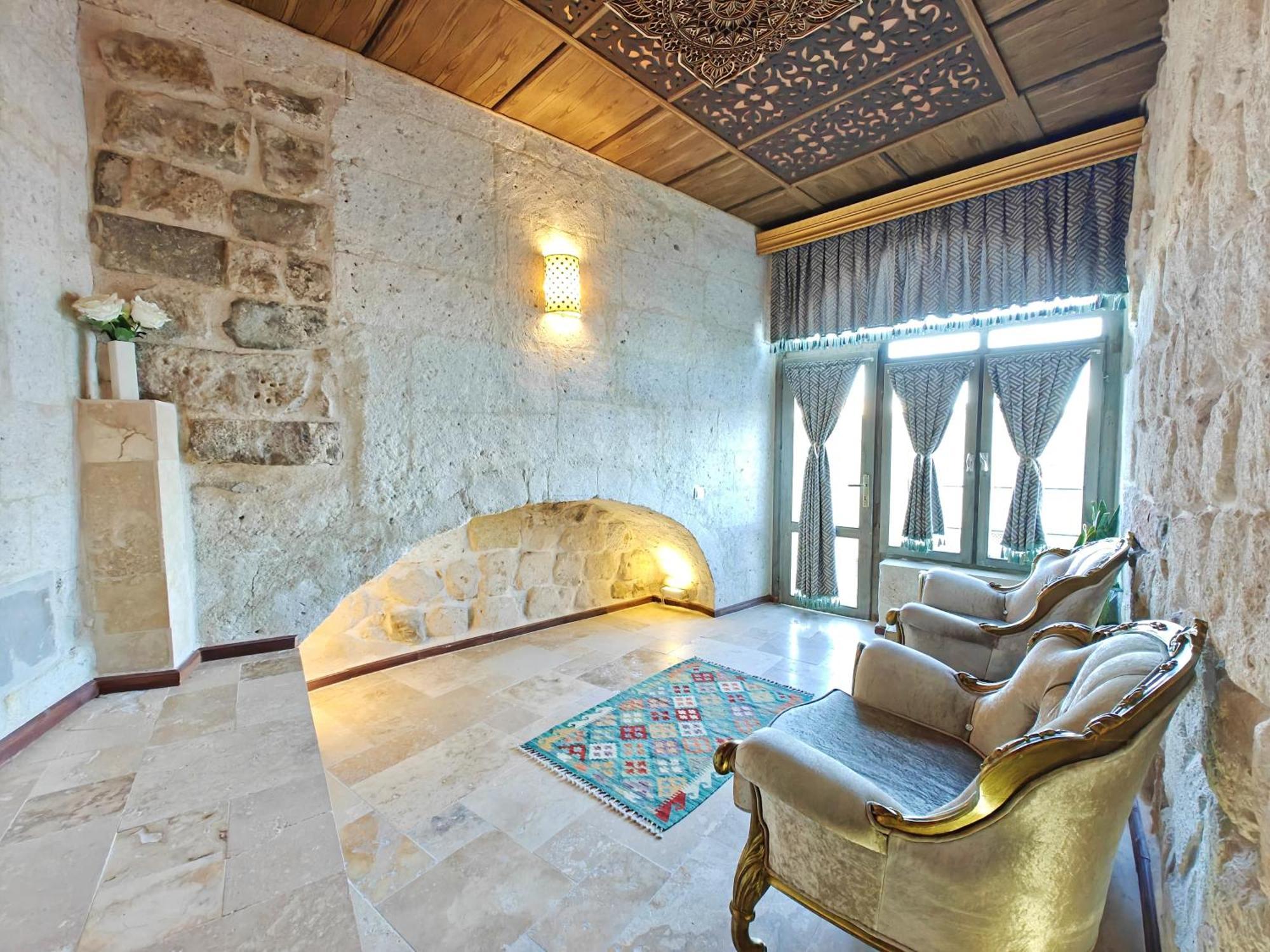 Karlik Cave Suite Cappadocia Uçhisar Eksteriør billede